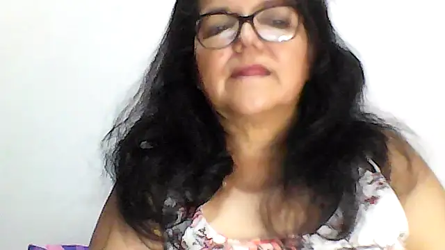 kassandra02 online show from 12.13.25