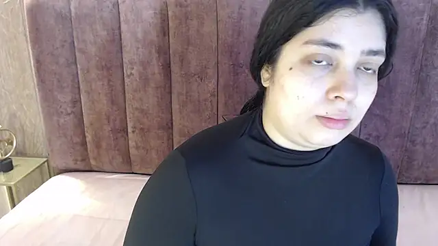 Snapshot of AgathaLynx chatting on 02.27.25 AgathaLynx online show from 02.27.25