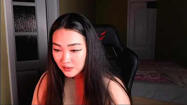 Snapshot of Erica_Wayne chatting on 01.26.25 Erica Wayne online show from 01.26.25