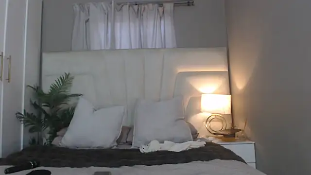 naughtyblackdolie online show from 06.26.26