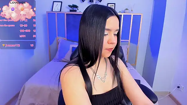 Hanna  Becker  online show from 11.03.25