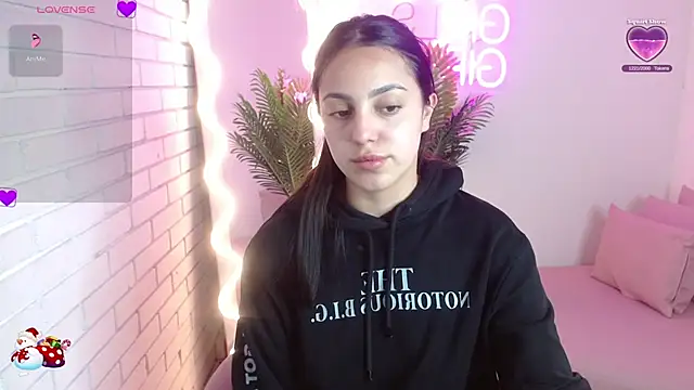 Pia tay online show from 12.24.24