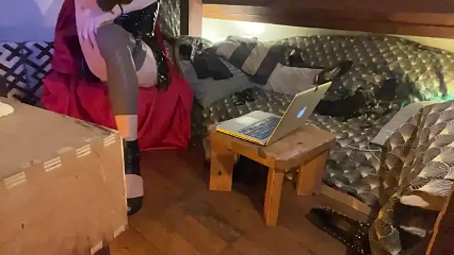 alexheels boots online show from 10.30.25