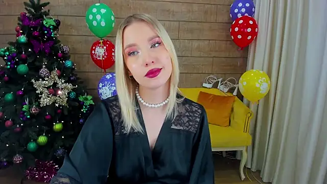 LiliLinn online show from 12.26.24