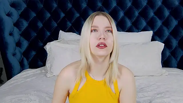LiliLinn online show from 12.28.24