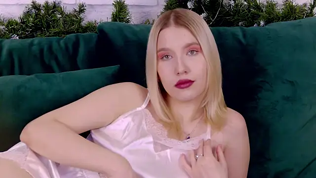 LiliLinn online show from 01.15.25