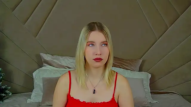 LiliLinn online show from 01.17.25