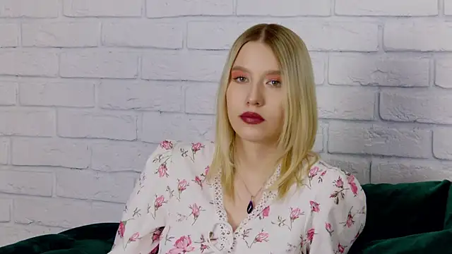 LiliLinn online show from 01.21.25