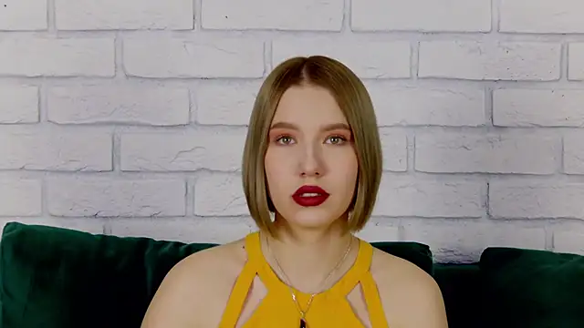 LiliLinn online show from 01.25.25
