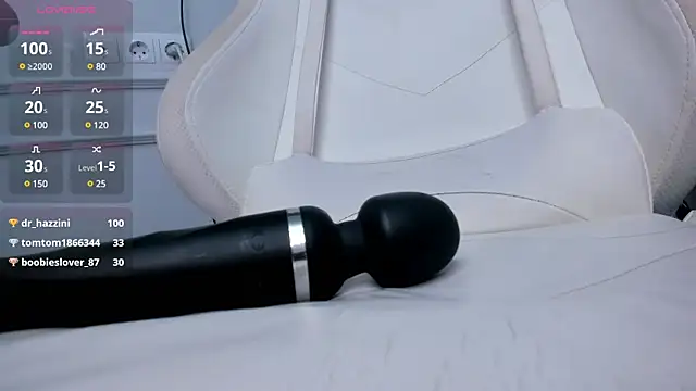 Snapshot of Miwa_Kasumi chatting on 02.06.25 Miwa Kasumi online show from 02.06.25