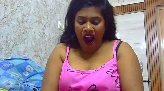 sexy roma online show from 03.15.25