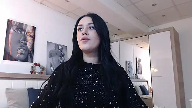 LaylaCruzRose online show from 12.12.24