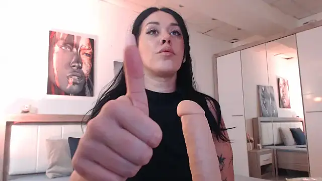 LaylaCruzRose online show from 01.05.25