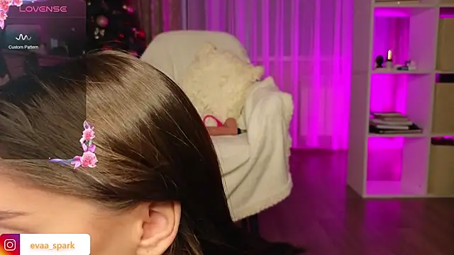 Snapshot of Katy_perry_ chatting on 01.16.25 Katy perry online show from 01.16.25
