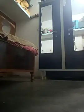 Snapshot of wildboy_simon chatting on 12.16.24 wildboy simon online show from 12.16.24