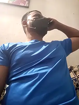 Snapshot of wildboy_simon chatting on 12.27.24 wildboy simon online show from 12.27.24