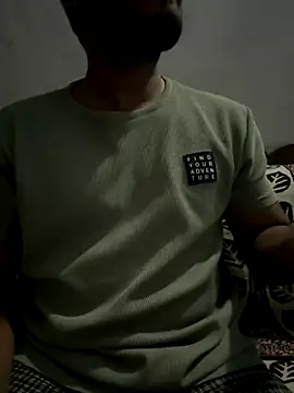 Snapshot of wildboy_simon chatting on 09.28.25 wildboy simon online show from 09.28.25