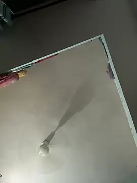 Snapshot of wildboy_simon chatting on 09.30.25 wildboy simon online show from 09.30.25