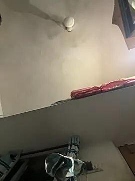 Snapshot of wildboy_simon chatting on 10.20.25 wildboy simon online show from 10.20.25