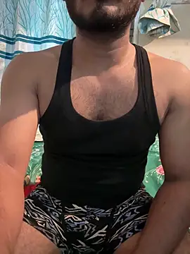 Snapshot of wildboy_simon chatting on 10.23.25 wildboy simon online show from 10.23.25