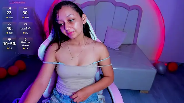 Snapshot of katy_sweet19 chatting on 02.17.26 katy sweet19 online show from 02.17.26