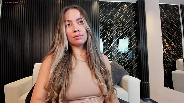 Snapshot of Alessia_Taylorr chatting on 02.24.25 Alessia Taylorr online show from 02.24.25