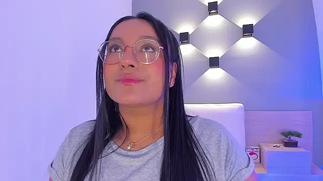 ellamontoya online show from 02.11.25