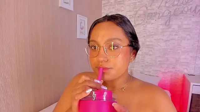 ellamontoya online show from 02.12.25