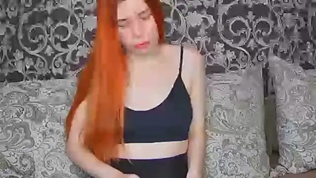 ElllaNuar online show from 12.04.25