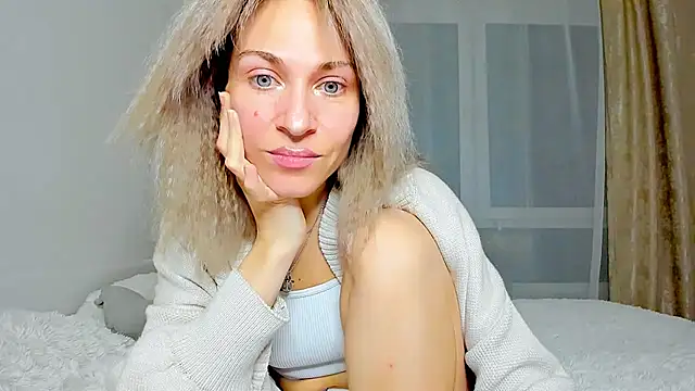 Mona Cruz online show from 03.19.25