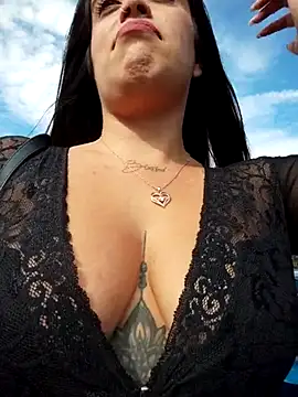 Snapshot of Freyja300 chatting on 10.09.25 Freyja300 online show from 10.09.25