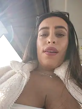 Snapshot of Freyja300 chatting on 11.02.25 Freyja300 online show from 11.02.25