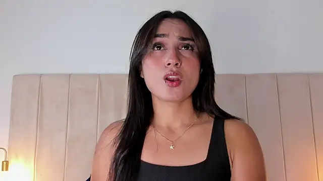 Snapshot of lia_sofiia chatting on 09.28.25 lia sofiia online show from 09.28.25