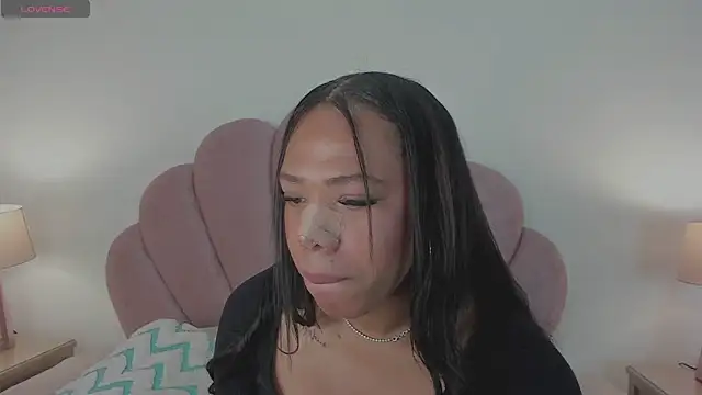 Snapshot of Nicole_Paradise chatting on 09.15.25 Nicole Paradise online show from 09.15.25