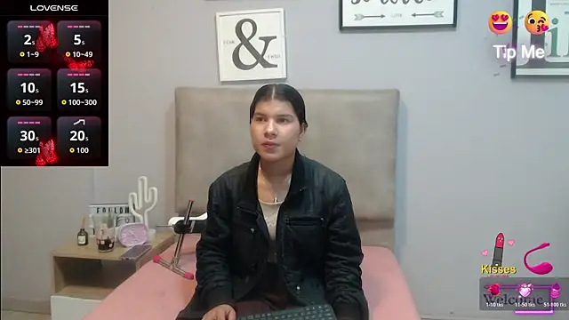 SophiaMeyerst online show from 04.18.26