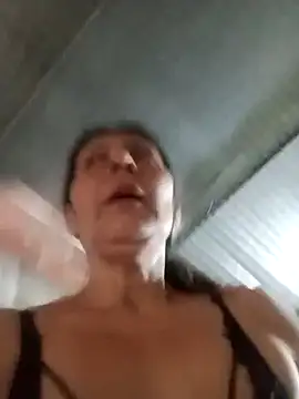 Mia-funny20 online show from 02.19.25