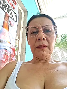 Mia-funny20 online show from 09.17.25