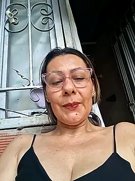 Mia-funny20 online show from 03.25.26