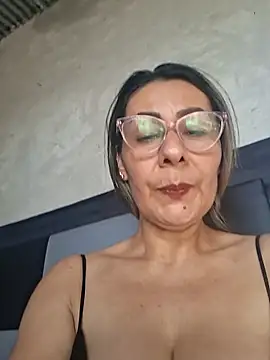 Mia-funny20 online show from 04.04.26