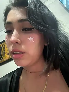 Snapshot of emma__cute__ chatting on 01.26.25 emma cute online show from 01.26.25