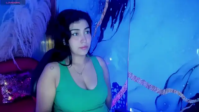 Snapshot of emma__cute__ chatting on 09.13.25 emma cute online show from 09.13.25