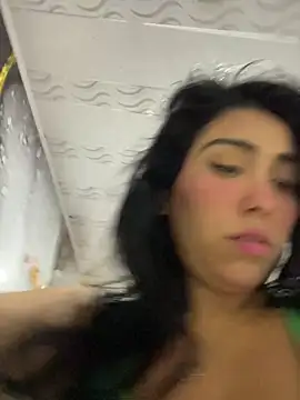 Snapshot of emma__cute__ chatting on 10.20.25 emma cute online show from 10.20.25