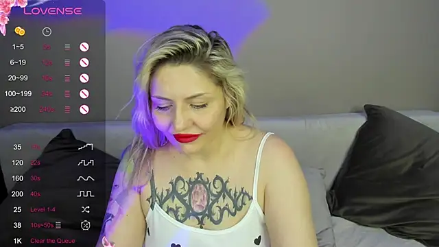 Snapshot of fucking_punishment chatting on 02.09.25 fucking punishment online show from 02.09.25