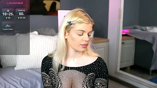 Snapshot of JosephineBlairs chatting on 01.31.25 JosephineBlairs online show from 01.31.25