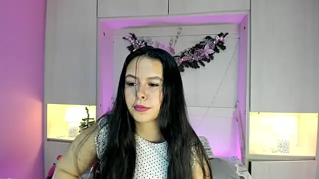 Snapshot of valerymeyerr chatting on 12.27.24 valerymeyerr online show from 12.27.24