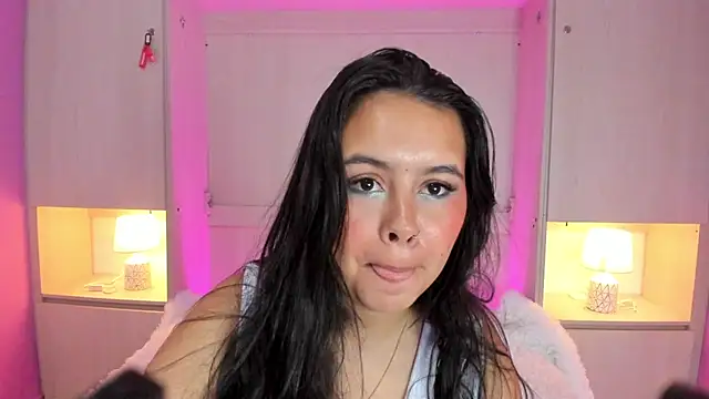 Snapshot of valerymeyerr chatting on 03.22.25 valerymeyerr online show from 03.22.25