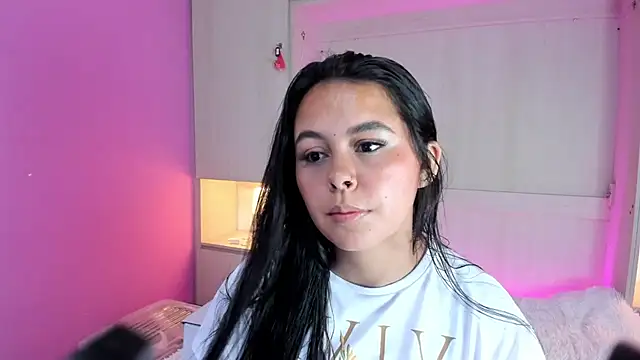 Snapshot of valerymeyerr chatting on 03.23.25 valerymeyerr online show from 03.23.25