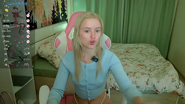 LexieLoree online show from 09.26.25