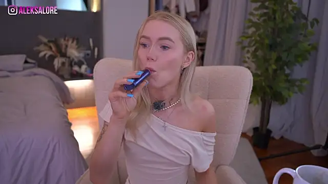 LexieLoree online show from 04.01.26