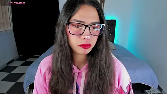 paula kawaiifu  online show from 02.02.25